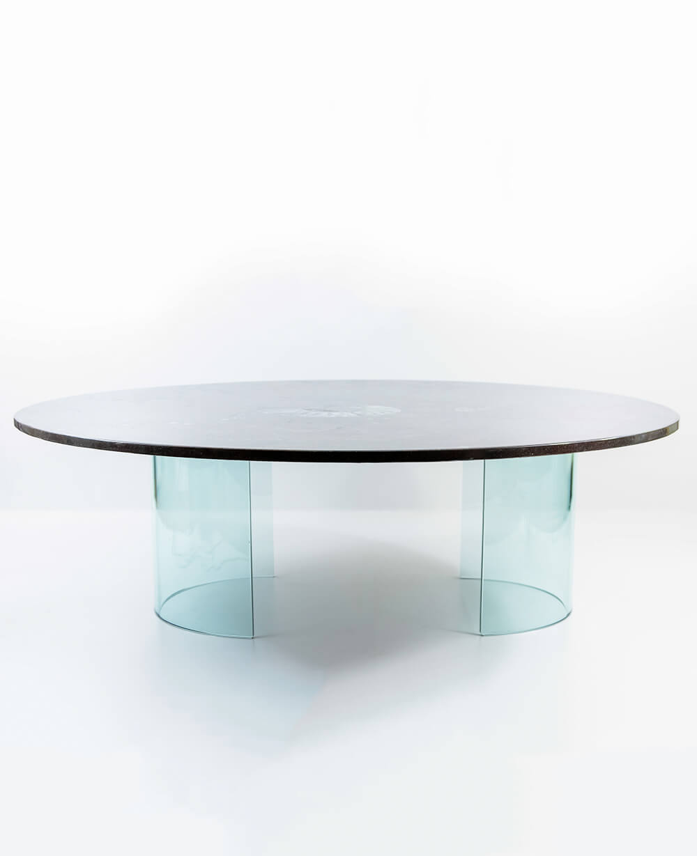 A stunning hand-crafted fossil marble and quartz round tabletop for sale for luxury dining measuring 1.3 meters